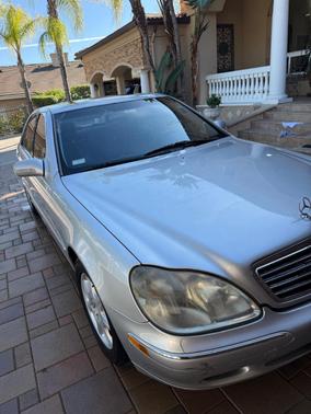 2000 Mercedes-Benz S-Class S500