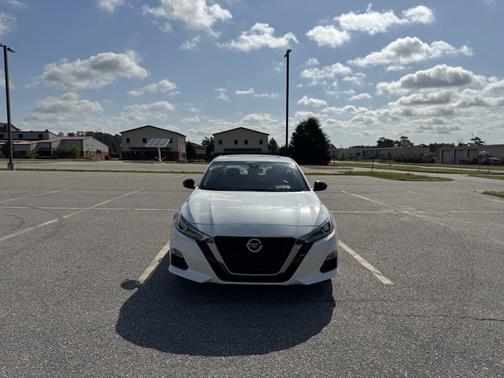 2020 Nissan Altima 2.0 SR