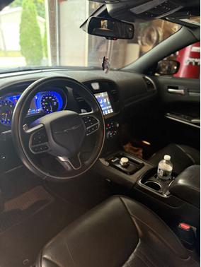 2018 Chrysler 300 C