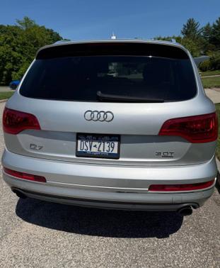 Gray 2014 Audi Q7 3.0T Premium Plus
