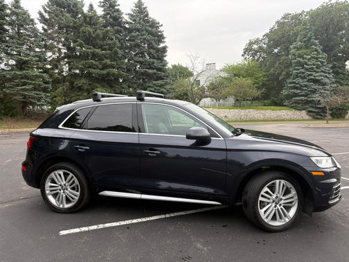 Blue 2018 Audi Q5 2.0T Premium Plus