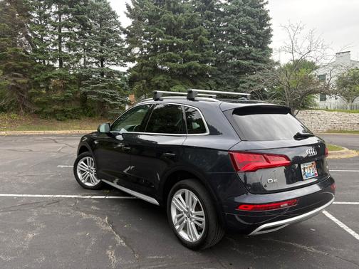 Blue 2018 Audi Q5 2.0T Premium Plus