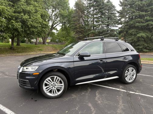 Blue 2018 Audi Q5 2.0T Premium Plus