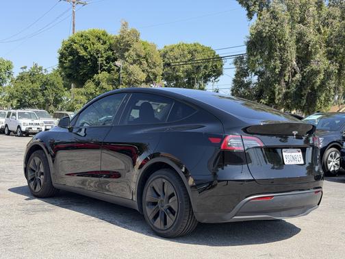 Black 2025 Tesla Model Y Long Range RWD