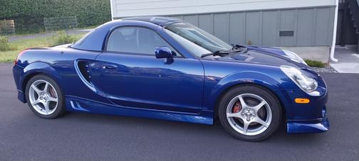 Blue 2003 Toyota MR2 Spyder