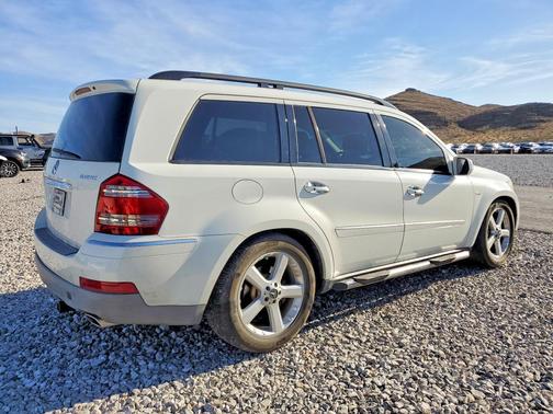 White 2009 Mercedes-Benz GL-Class GL320 BlueTec 4MATIC