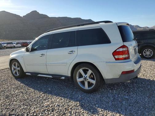 White 2009 Mercedes-Benz GL-Class GL320 BlueTec 4MATIC