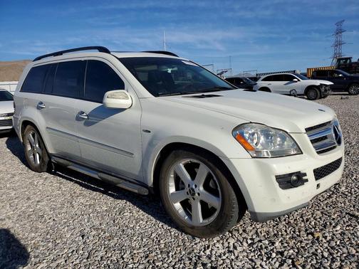 White 2009 Mercedes-Benz GL-Class GL320 BlueTec 4MATIC