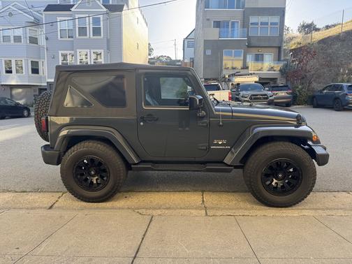 Gray 2017 Jeep Wrangler Sahara