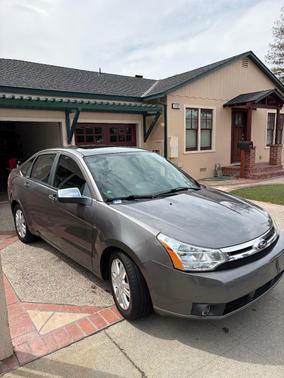 Silver 2010 Ford Focus SEL