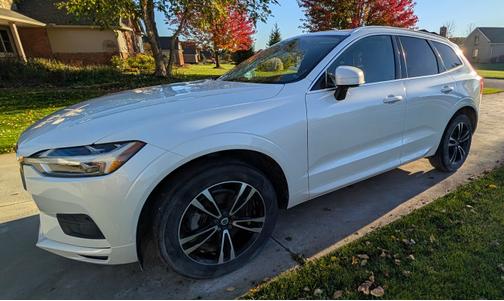 2020 Volvo XC60 T5 Momentum