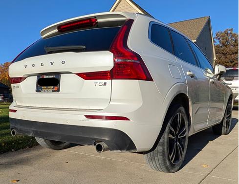 2020 Volvo XC60 T5 Momentum
