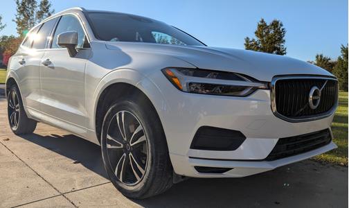2020 Volvo XC60 T5 Momentum