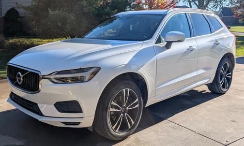 2020 Volvo XC60 T5 Momentum