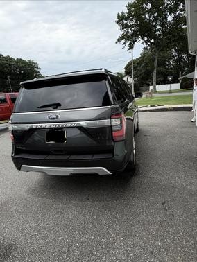 Gray 2019 Ford Expedition Platinum