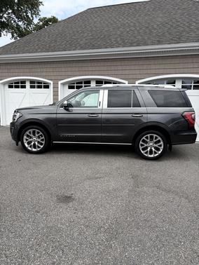Gray 2019 Ford Expedition Platinum