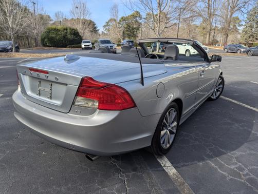 2011 Volvo C70 T5