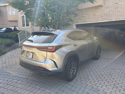 2022 Lexus NX 350h Base
