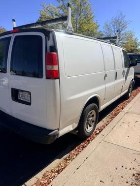 White 2009 GMC Savana 1500 Cargo