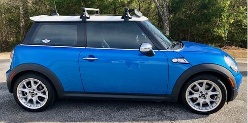 2007 MINI Cooper S Base