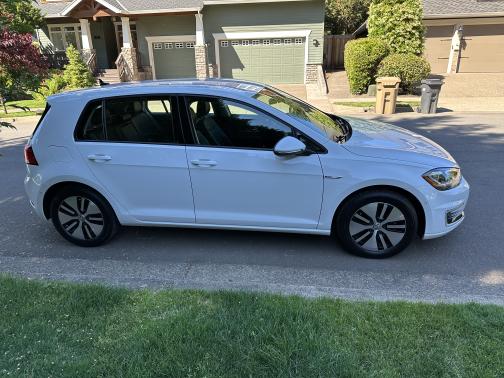 2019 Volkswagen e-Golf SEL Premium