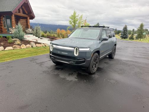 Blue 2026 Rivian R1S Tri Motor Max Pack