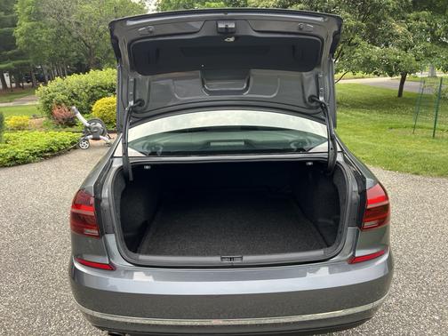 2017 Volkswagen Passat 1.8T SE
