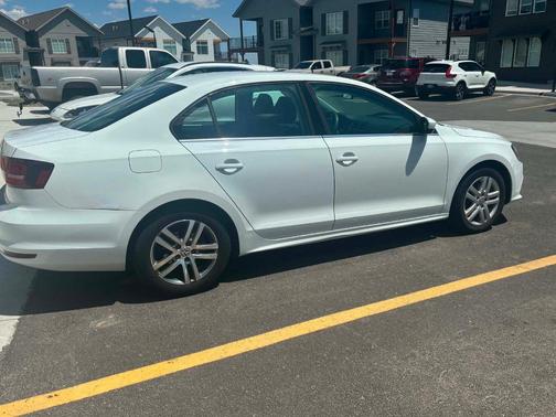 White 2017 Volkswagen Jetta 1.4T S