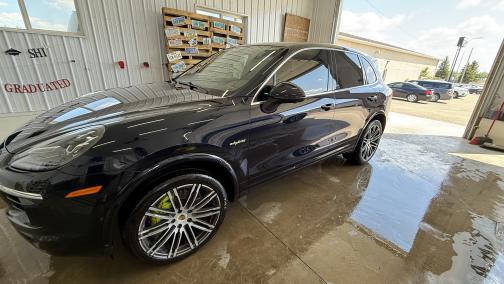 2016 Porsche Cayenne S E-Hybrid