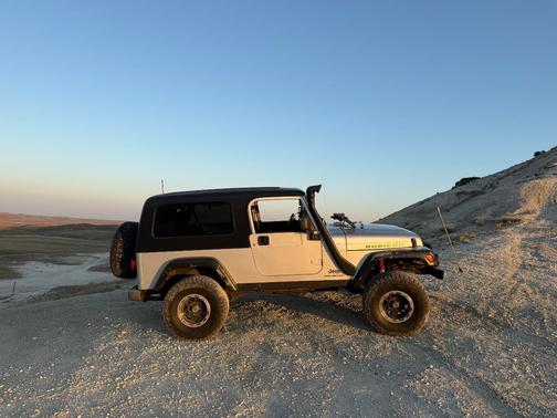 Silver 2006 Jeep Wrangler Unlimited Rubicon
