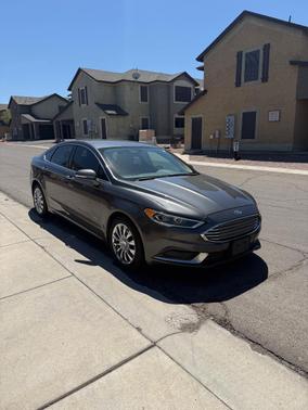 Gray 2018 Ford Fusion Energi SE Luxury