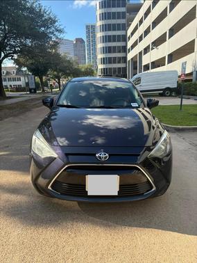 Blue 2017 Toyota Yaris iA Base