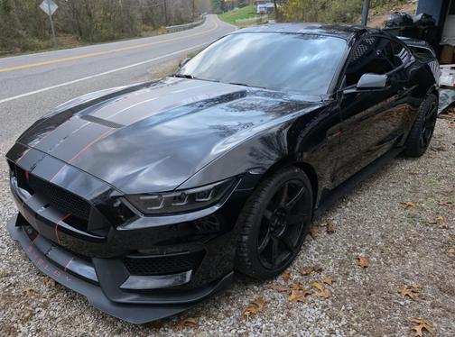 2017 Ford Shelby GT350R Base