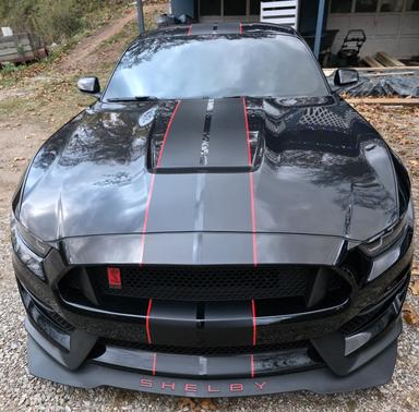 2017 Ford Shelby GT350R Base