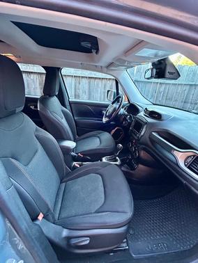 Blue 2016 Jeep Renegade Latitude