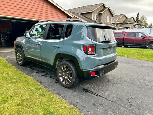 Blue 2016 Jeep Renegade Latitude