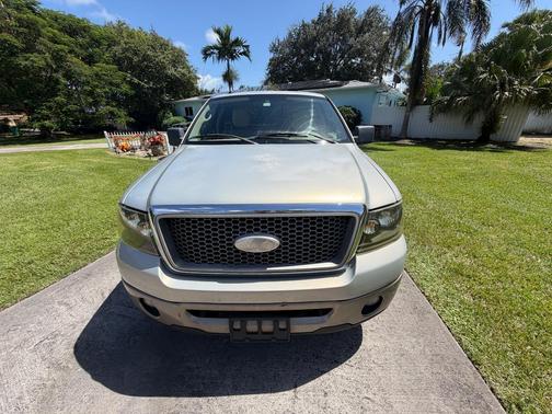 Gold 2006 Ford F-150 Lariat SuperCab