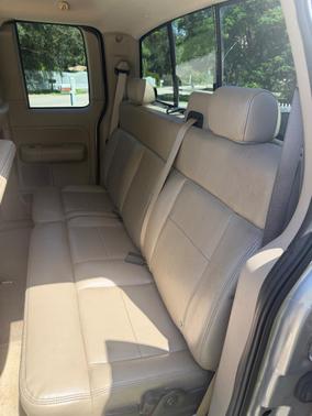 Gold 2006 Ford F-150 Lariat SuperCab