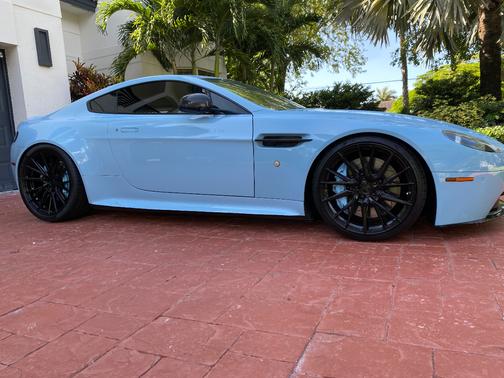2013 Aston Martin V8 Vantage S Base