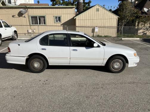 White 1997 INFINITI I30 Touring