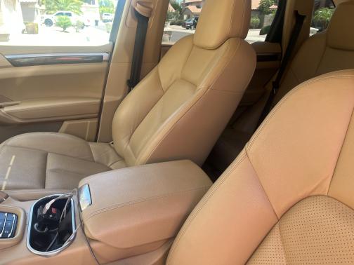 2013 Porsche Cayenne Base
