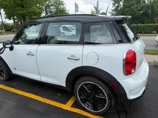White 2012 MINI Cooper S Countryman Base
