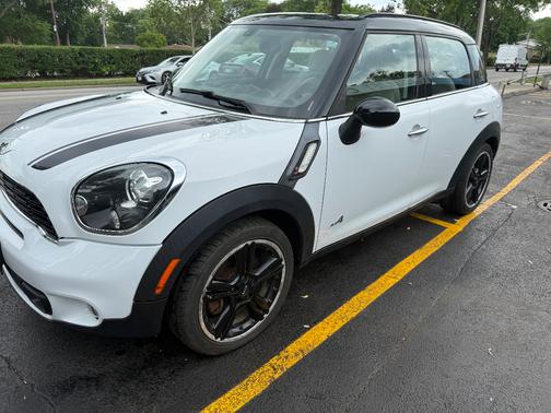 White 2012 MINI Cooper S Countryman Base