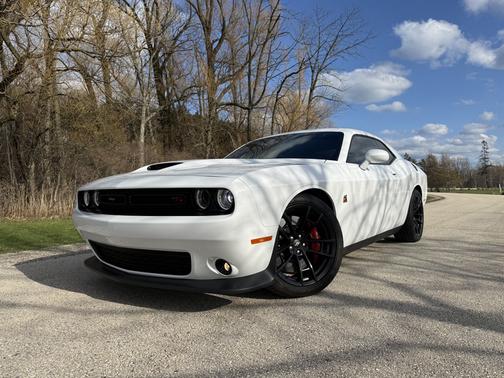 White 2021 Dodge Challenger R/T Scat Pack