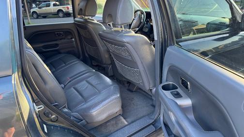 Gray 2006 Honda Pilot EX-L