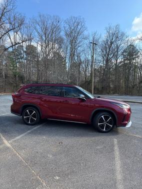 2022 Toyota Highlander XSE