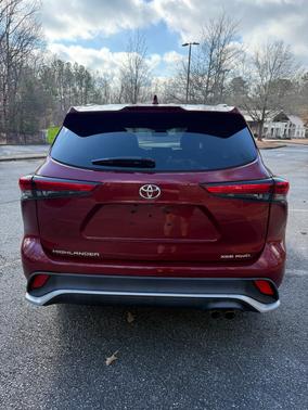 2022 Toyota Highlander XSE