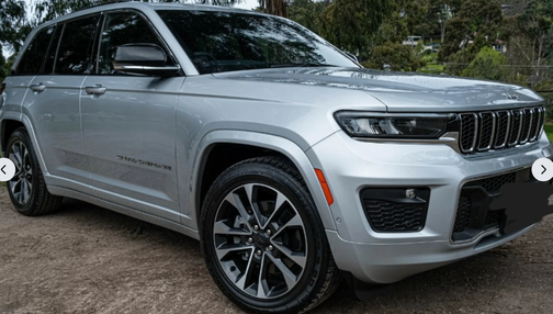 Silver 2023 Jeep Grand Cherokee Overland