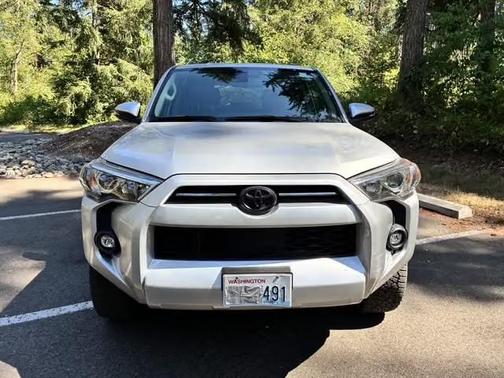 Silver 2022 Toyota 4Runner SR5 Premium