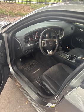 2012 Dodge Charger SE